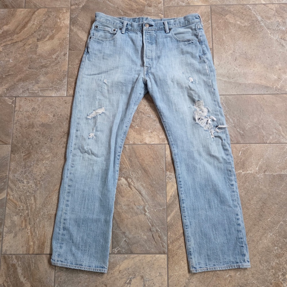 Levis 501 Original Distressed Light Wash Button Fly Straight Leg Jeans Mens 36